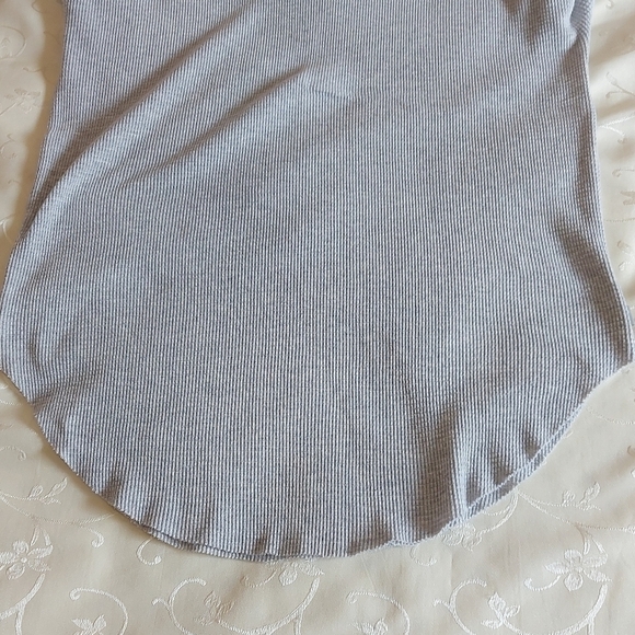 Aritzia TNA thermal cowlneck size XS - Picture 11 of 15